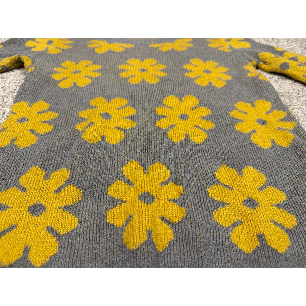Mossimo Sweater Floral Daisy Knit Medium Gray Yellow Crew Neck Pullover - Picture 3 of 8